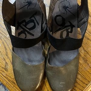 OTBT Wedge Bootie (Olive)